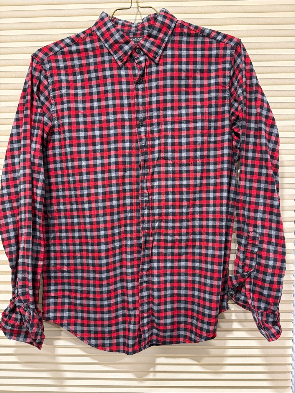 Banana Republic Men's Red and Black Plaid Button-Down Shirt